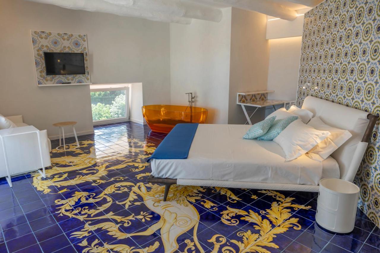 Decori Suites Amalfi Coast - Free Parking Vietri Exterior foto