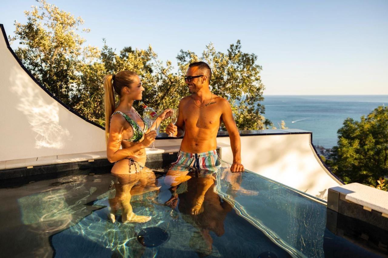 Decori Suites Amalfi Coast - Free Parking Vietri Exterior foto