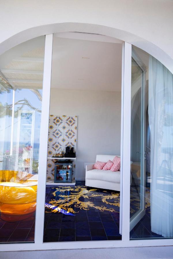 Decori Suites Amalfi Coast - Free Parking Vietri Exterior foto